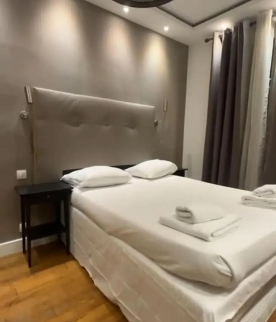 Luxury Flat Champs-Elysees Monceau Paryż Apartament