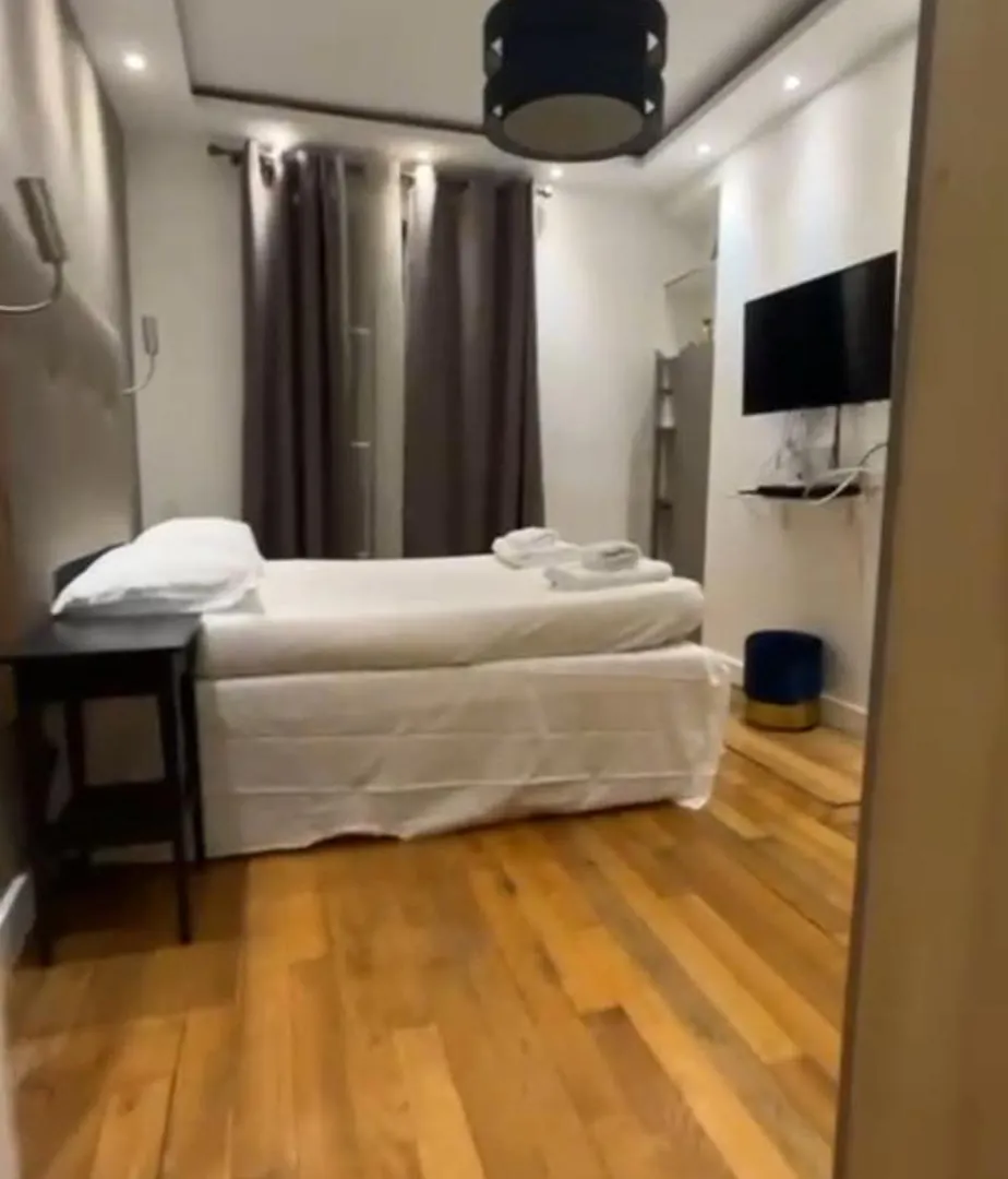 Luxury Flat Champs-Elysees Monceau Paryż 0*,  Francja